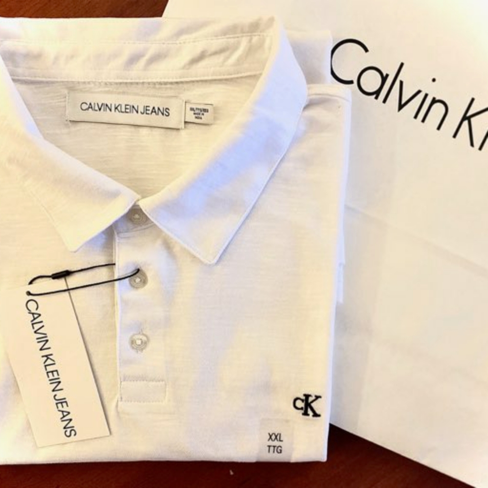 XXL Calvin Klein White Button Collar Tee